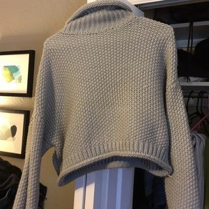 Moon river cropped turtle neck